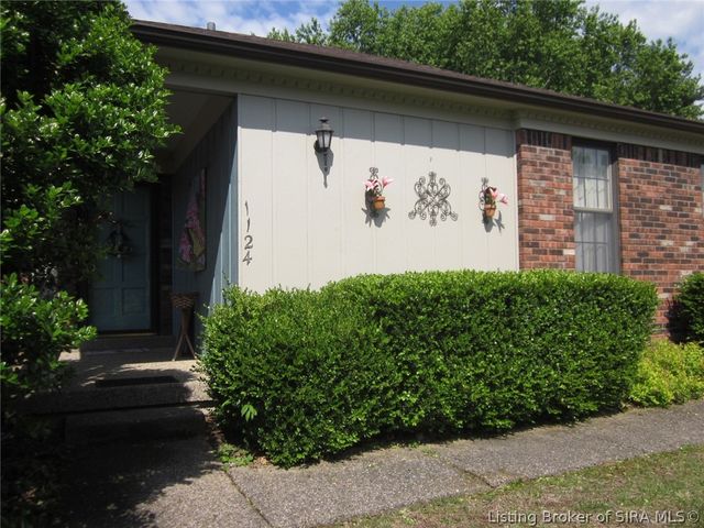 1124 Carriage Lane, New Albany, IN 47150