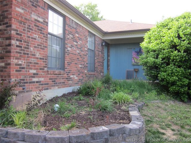 1124 Carriage Lane, New Albany, IN 47150