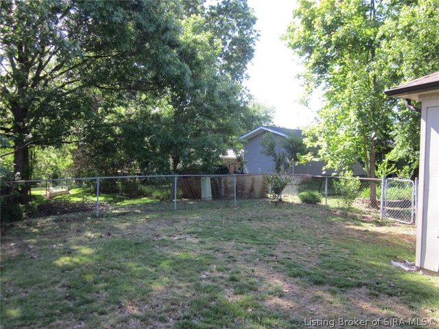 1124 Carriage Lane, New Albany, IN 47150