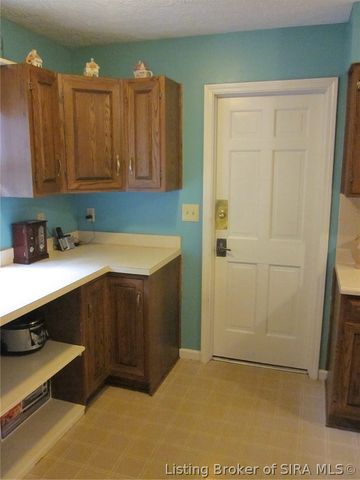 1124 Carriage Lane, New Albany, IN 47150
