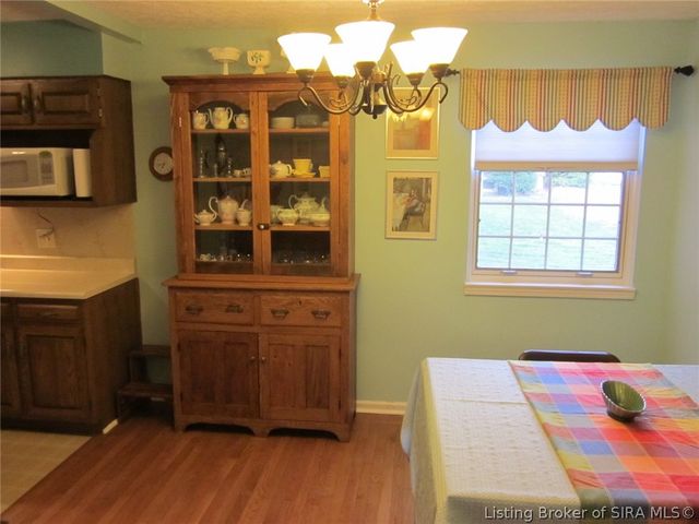 1124 Carriage Lane, New Albany, IN 47150