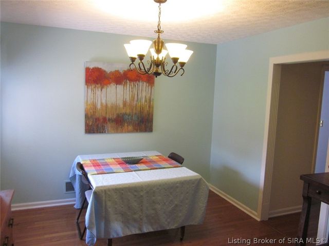 1124 Carriage Lane, New Albany, IN 47150
