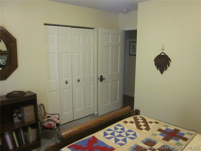 1124 Carriage Lane, New Albany, IN 47150