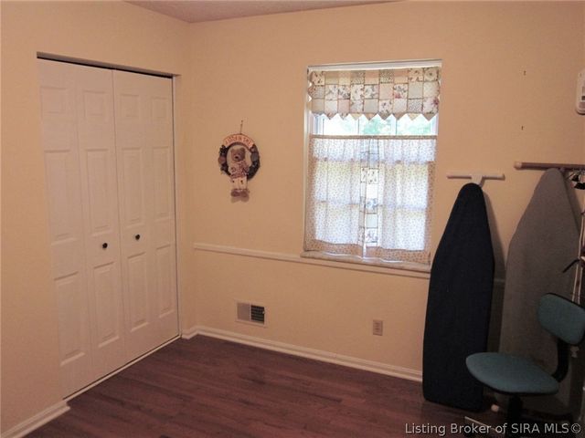 1124 Carriage Lane, New Albany, IN 47150