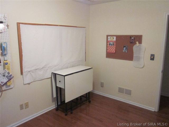 1124 Carriage Lane, New Albany, IN 47150