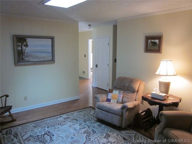 1124 Carriage Lane, New Albany, IN 47150