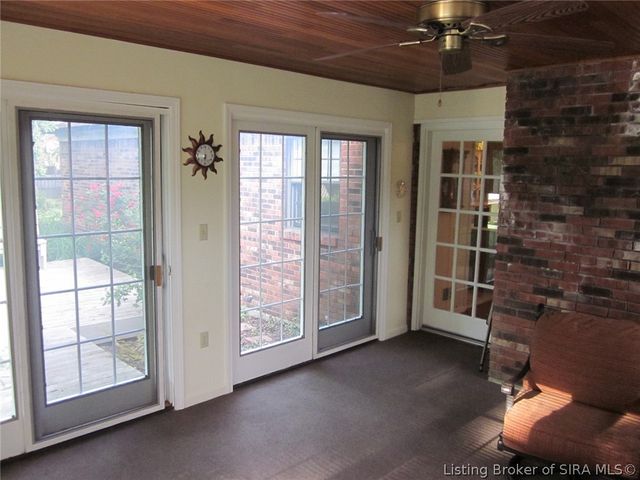 1124 Carriage Lane, New Albany, IN 47150