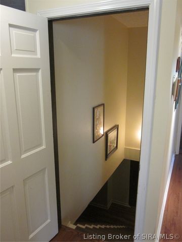 1124 Carriage Lane, New Albany, IN 47150