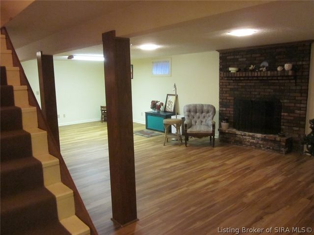 1124 Carriage Lane, New Albany, IN 47150