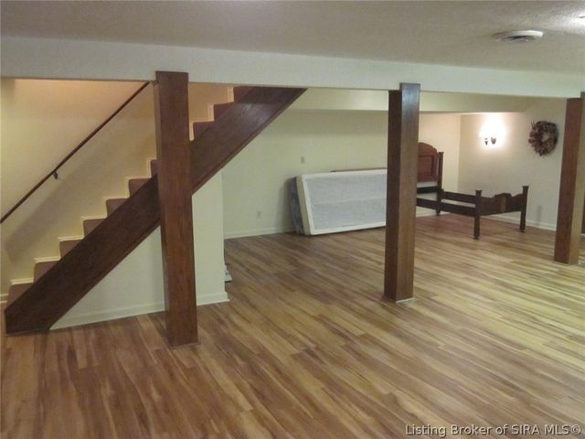 1124 Carriage Lane, New Albany, IN 47150