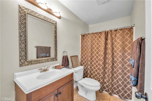 22862 Calcutta, Canyon Lake, CA 92587