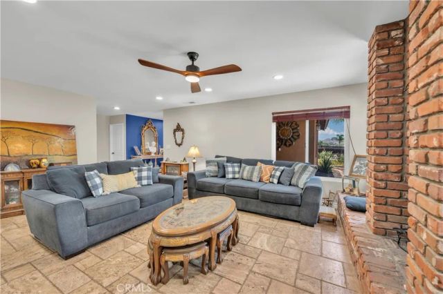 22862 Calcutta, Canyon Lake, CA 92587