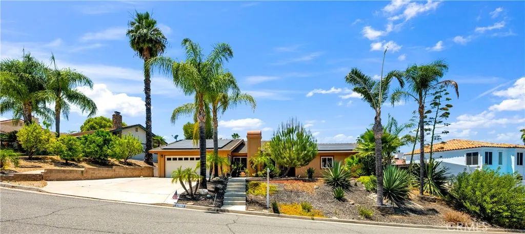 22862 Calcutta, Canyon Lake, CA 92587