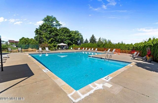 85 Tower Hill Drive 608, Red Bank, NJ 07701