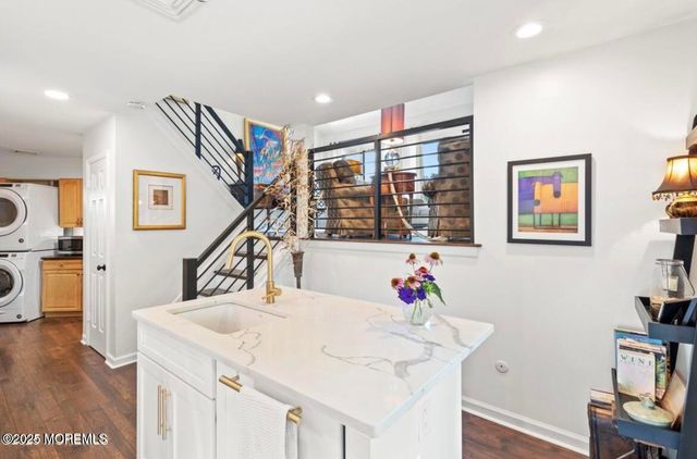 85 Tower Hill Drive 608, Red Bank, NJ 07701