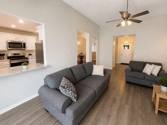 12039 Canterhurst Way, Houston, TX 77065