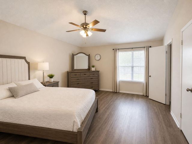 12039 Canterhurst Way, Houston, TX 77065