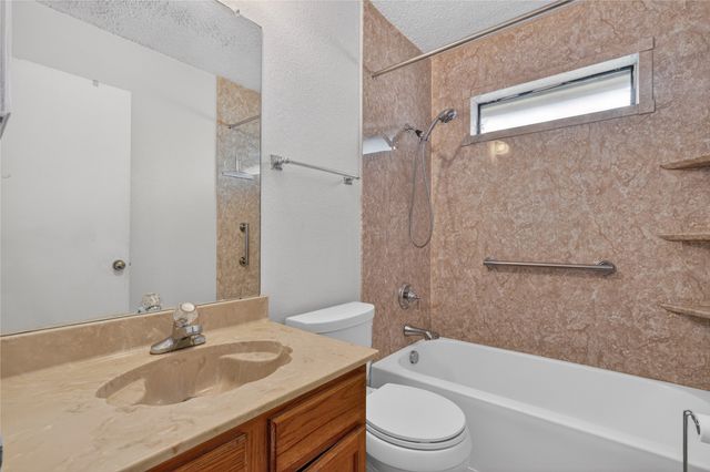 6228 Fernwood Drive, Arlington, TX 76001