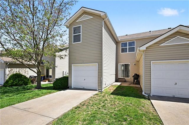8156 N Oakley unit 17-D Avenue, Kansas City, MO 64119