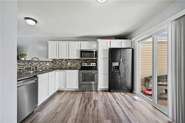 8156 N Oakley unit 17-D Avenue, Kansas City, MO 64119