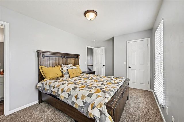 8156 N Oakley unit 17-D Avenue, Kansas City, MO 64119