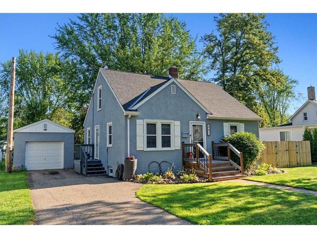 601 E 3rd Street, New Richmond, WI 54017
