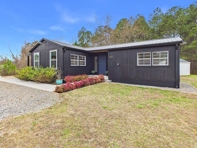 451 County Road 29, Riceville, TN 37370