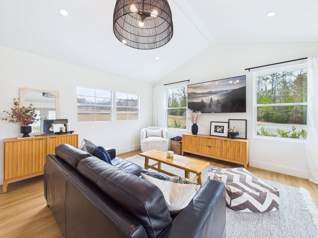 451 County Road 29, Riceville, TN 37370