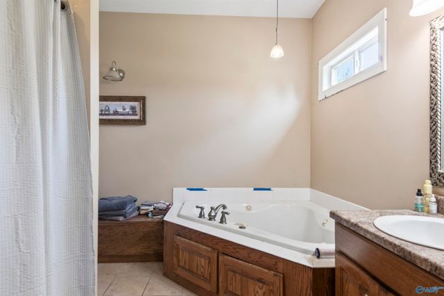 276 Brown Acres Road, Guntersville, AL 35976