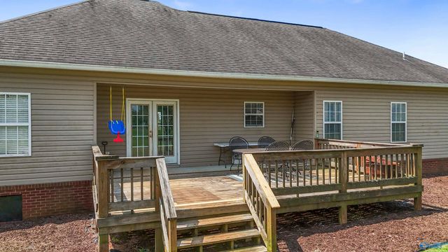 276 Brown Acres Road, Guntersville, AL 35976