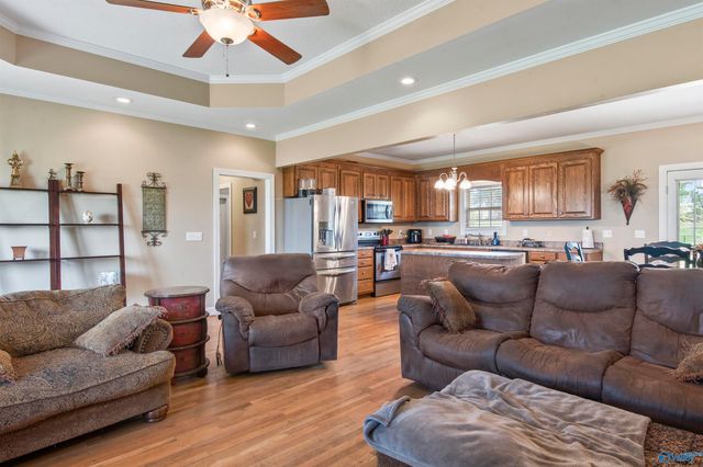 276 Brown Acres Road, Guntersville, AL 35976