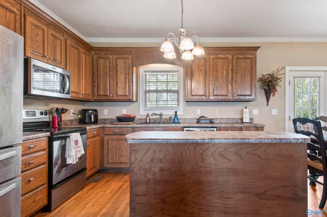 276 Brown Acres Road, Guntersville, AL 35976