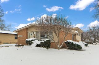 168 W Normandy Drive, Chicago Heights, IL 60411