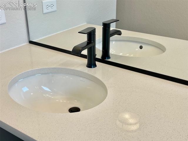 3551 Summer Dream Avenue, Colorado Springs, CO 80922