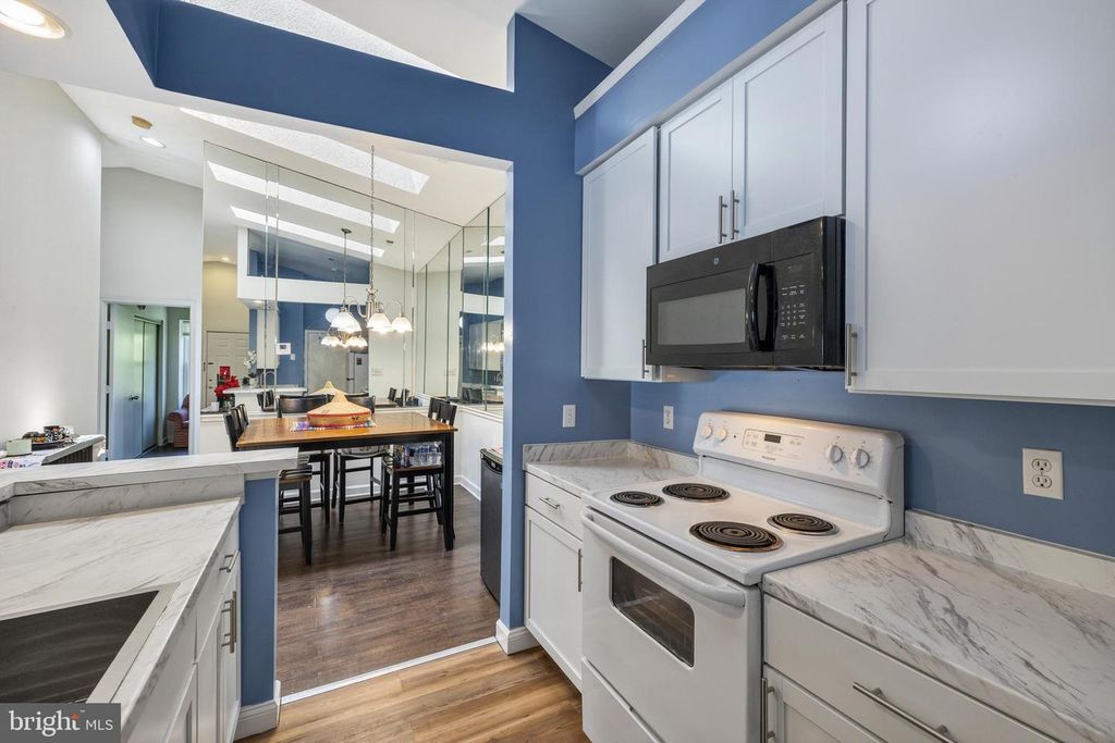Image 11 of property listing at 3323 SIR THOMAS DR #3-A-41, Silver Spring, MD 20904