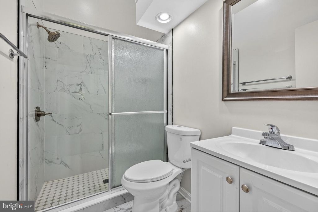 Image 21 of property listing at 3323 SIR THOMAS DR #3-A-41, Silver Spring, MD 20904