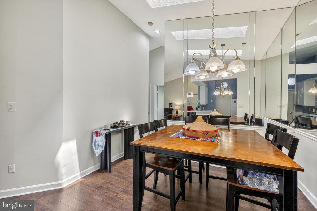 Image 8 of property listing at 3323 SIR THOMAS DR #3-A-41, Silver Spring, MD 20904