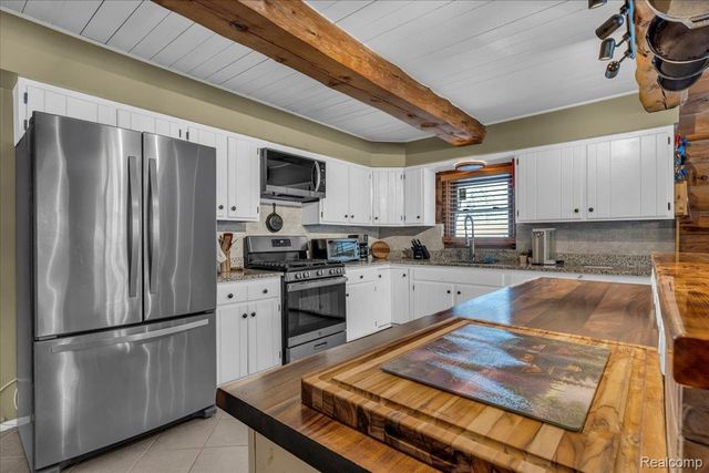 14830 County Line Road, Burns Township, MI 48418