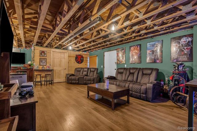 14830 County Line Road, Burns Township, MI 48418