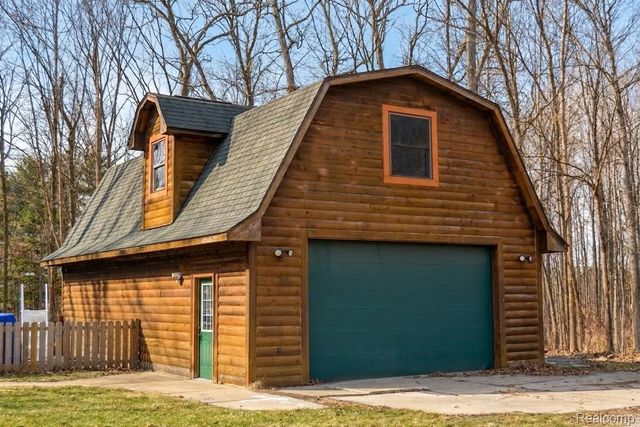 14830 County Line Road, Burns Township, MI 48418