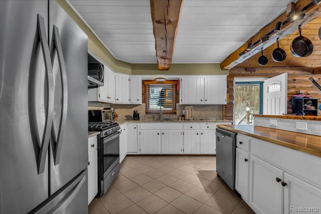 14830 County Line Road, Burns Township, MI 48418