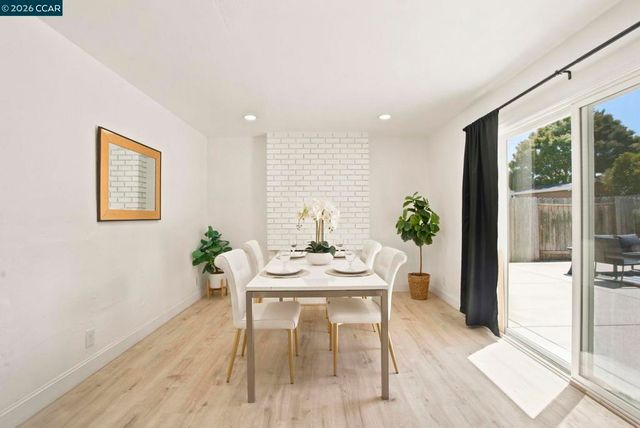 113 Larsen Cir, Vallejo, CA 94589