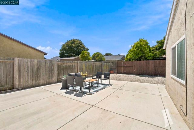 113 Larsen Cir, Vallejo, CA 94589