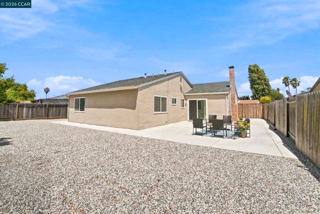 113 Larsen Cir, Vallejo, CA 94589