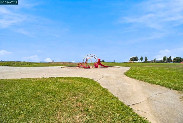 113 Larsen Cir, Vallejo, CA 94589