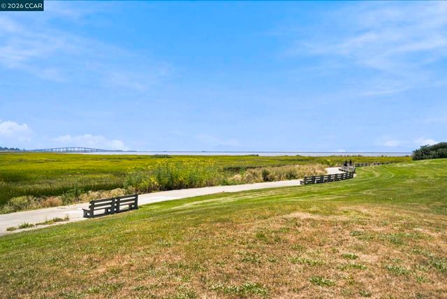 113 Larsen Cir, Vallejo, CA 94589