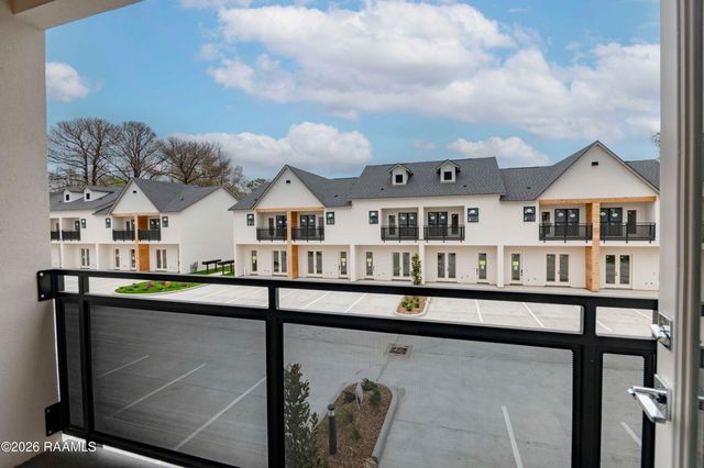 1510 Kaliste Saloom Road 406, Lafayette, LA 70508