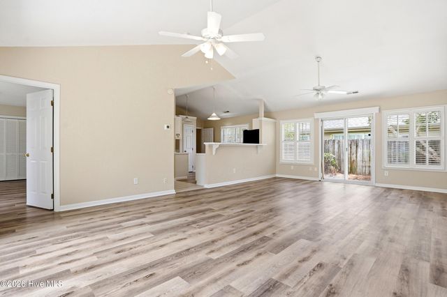 803 Spy Glass Court, Wilmington, NC 28411