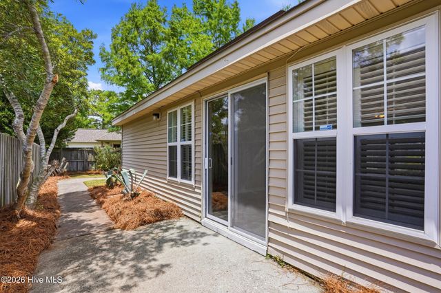 803 Spy Glass Court, Wilmington, NC 28411