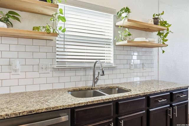 367 Hunters Ranch E, San Antonio, TX 78253